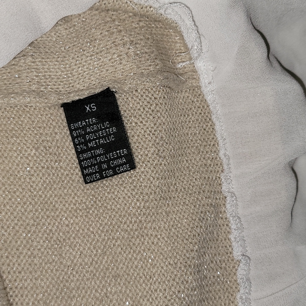 Sweater - Picture 16 of 16